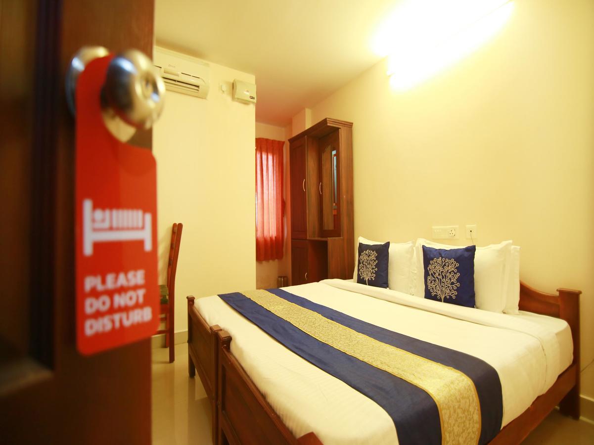 Oyo 4824 Hotel Star Kochi Εξωτερικό φωτογραφία