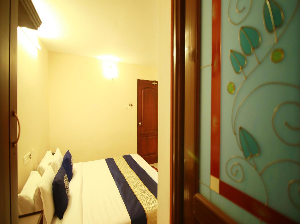 Oyo 4824 Hotel Star Kochi Εξωτερικό φωτογραφία